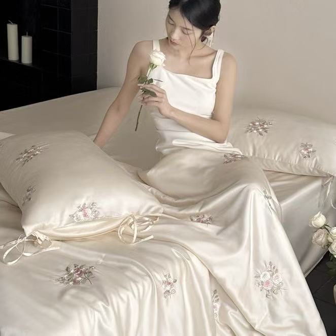 Embroidery Quilt Cover - Penutup Selimut Serat Lyocell Gaya Perancis