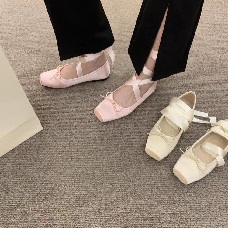 Sepatu Wanita Model Flats Bow  - Embroidery Dress ulasan dan harga