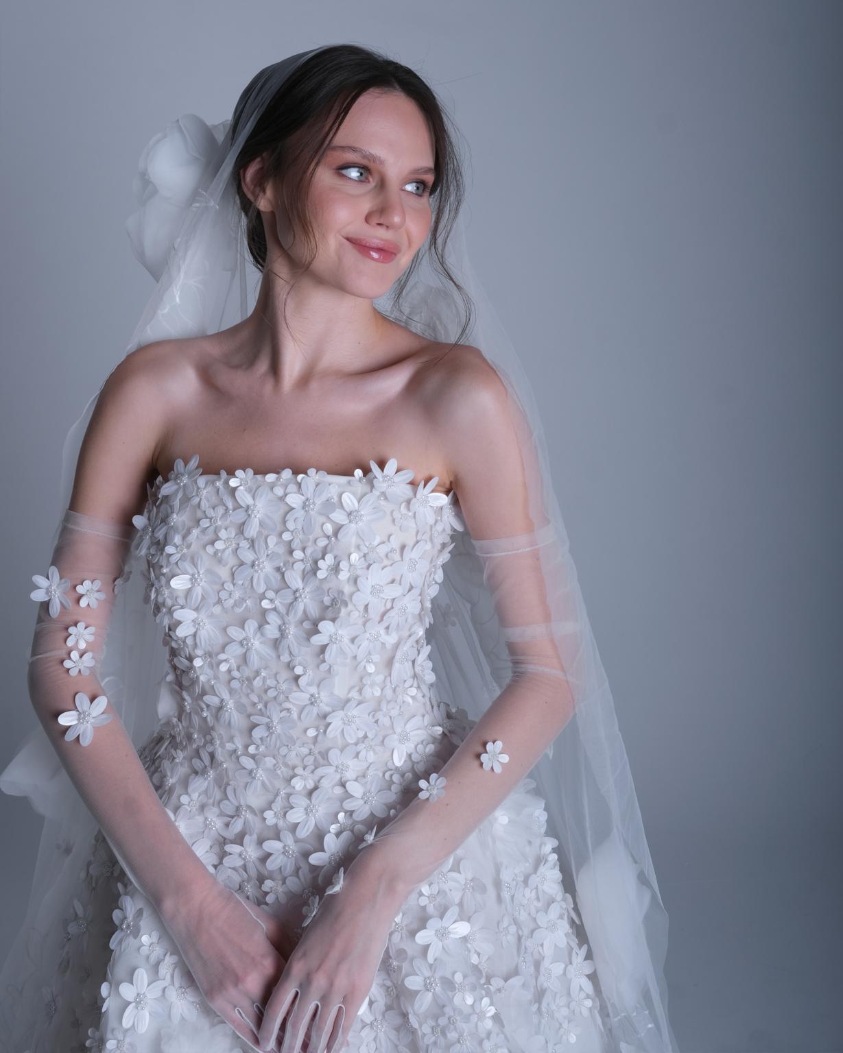 Gaun Pengantin LumiGown 2026 T - Embroidery Veil ulasan dan harga