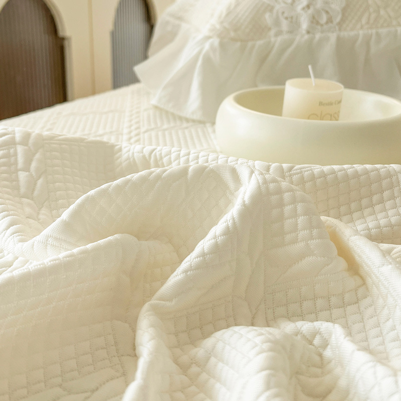 Set Seprai Pendingin Mewah Bor - Embroidery Quilt Cover ulasan dan harga