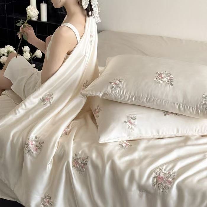 Penutup Selimut Serat Lyocell  - Embroidery Quilt Cover ulasan dan harga